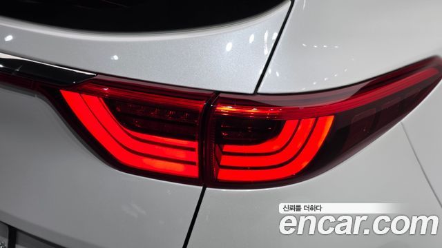 Kia Sportage 2018 — photo 9