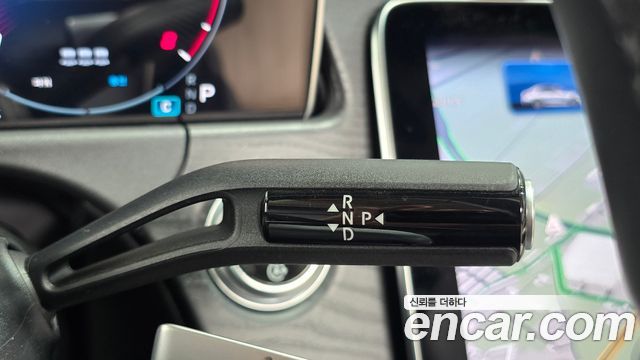 Mercedes-Benz E-Class 2024 — photo 12