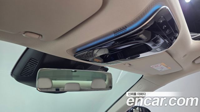 Mercedes-Benz E-Class 2024 — photo 26