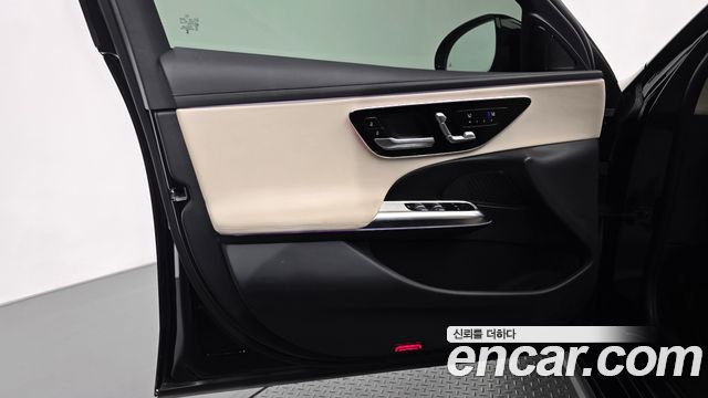 Mercedes-Benz E-Class 2024 — photo 14