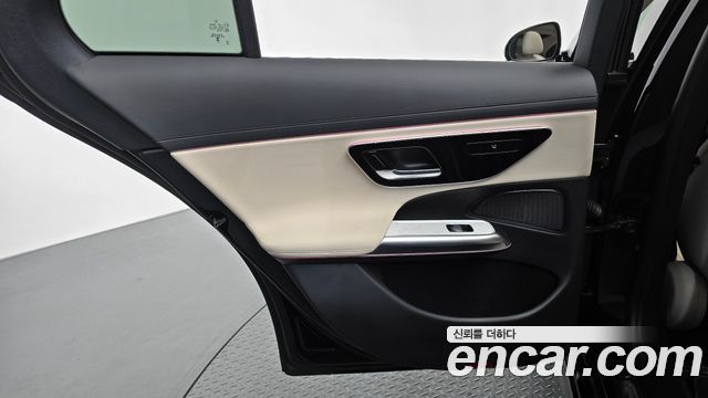 Mercedes-Benz E-Class 2024 — photo 15