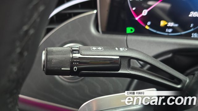 Mercedes-Benz E-Class 2024 — photo 28