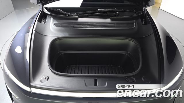 Tesla Model Y 2026 — photo 6