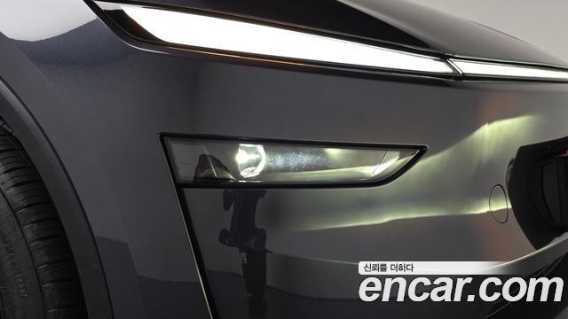 Tesla Model Y 2026 — photo 8
