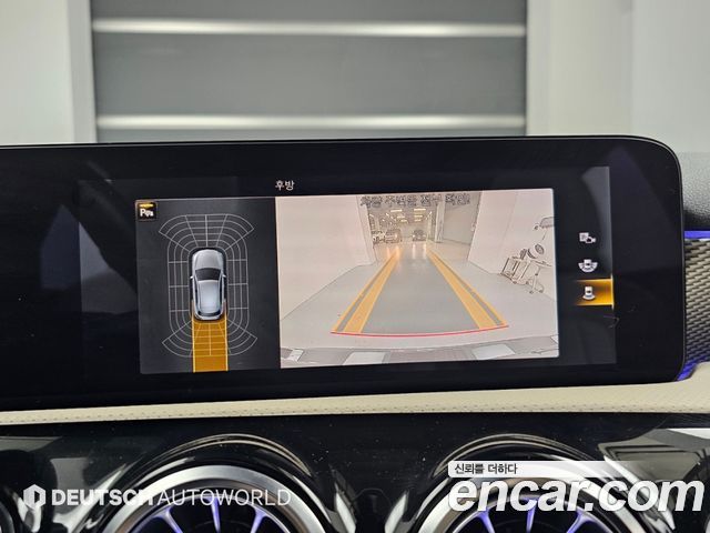 Mercedes-Benz A-Class 2021 — photo 15