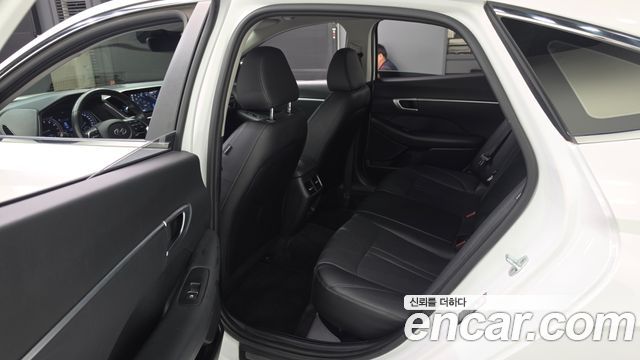 Hyundai Sonata 2020 — photo 17