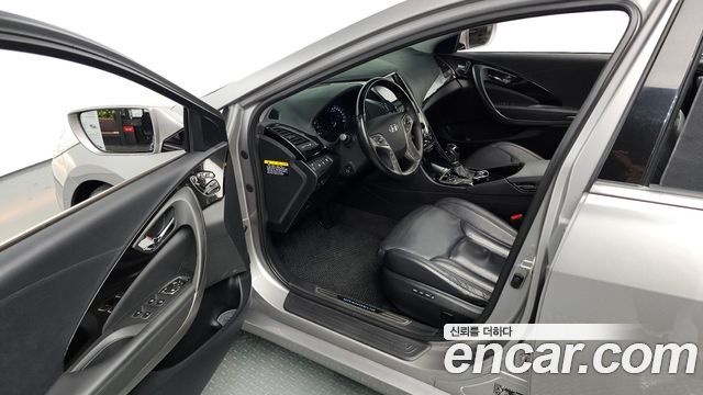 Hyundai Grandeur 2012 — photo 13