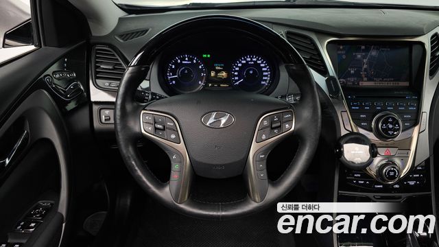 Hyundai Grandeur 2012 — photo 18