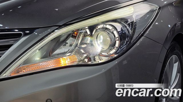 Hyundai Grandeur 2012 — photo 8