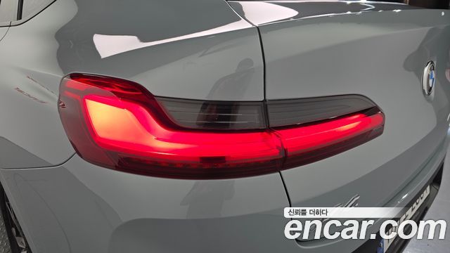 BMW X4 2022 — photo 9
