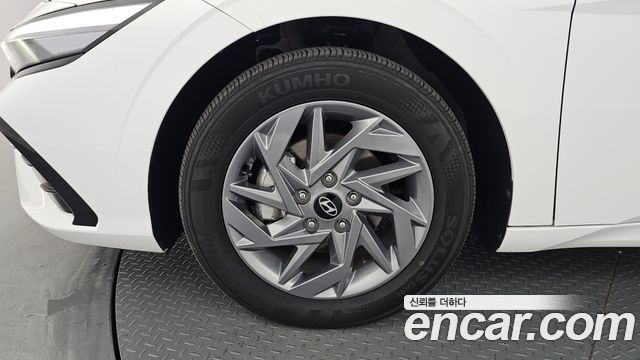 Hyundai AVANTE 2025 — photo 5