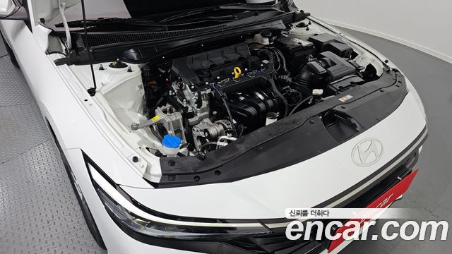 Hyundai AVANTE 2025 — photo 6