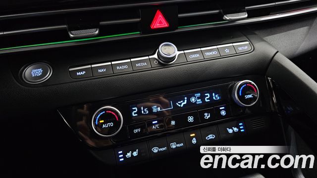 Hyundai AVANTE 2025 — photo 16