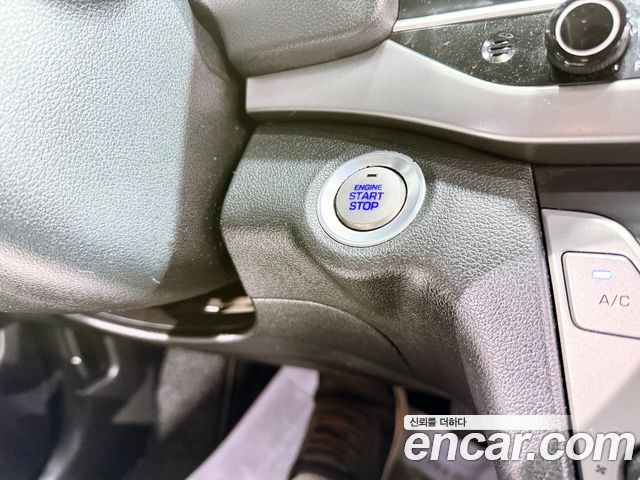 Hyundai AVANTE 2018 — photo 15