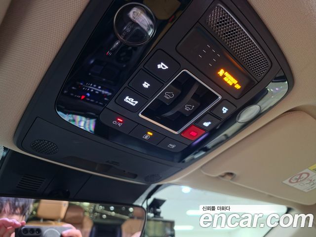 Kia Canival 2023 — photo 12