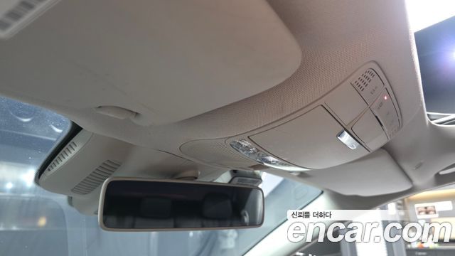 Mercedes-Benz E-Class 2017 — photo 27