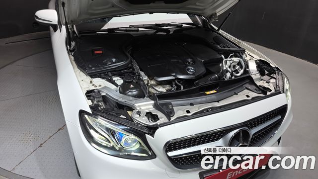 Mercedes-Benz E-Class 2019 — photo 6