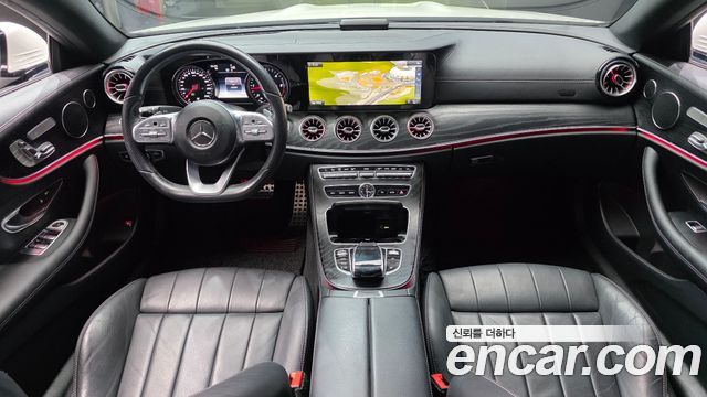 Mercedes-Benz E-Class 2019 — photo 10