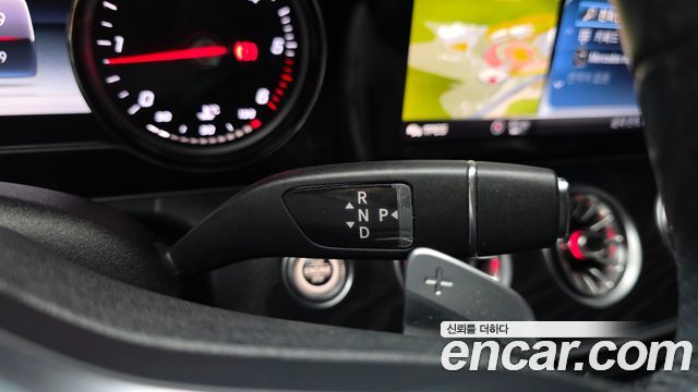 Mercedes-Benz E-Class 2019 — photo 12