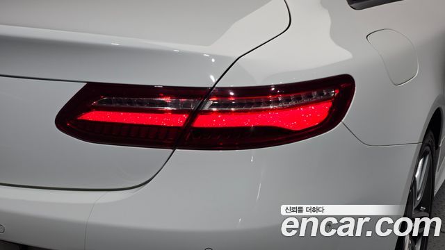 Mercedes-Benz E-Class 2019 — photo 9
