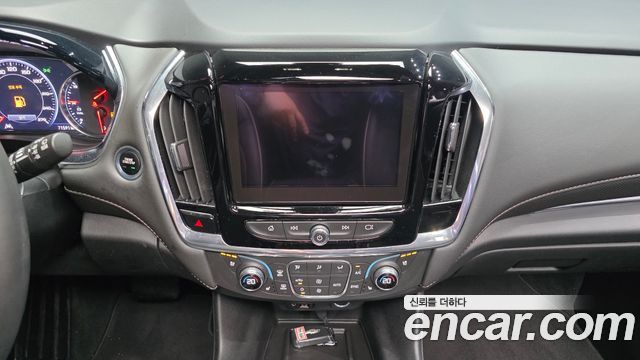 Chevrolet Korea Traverse 2023 — photo 19