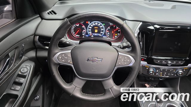 Chevrolet Korea Traverse 2023 — photo 20