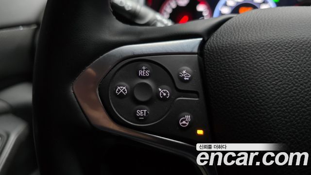 Chevrolet Korea Traverse 2023 — photo 21