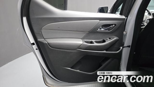 Chevrolet Korea Traverse 2023 — photo 15