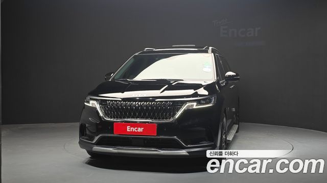 Kia Canival 2023 — photo 3