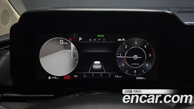 Kia Canival 2023 — photo 11