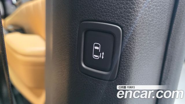 Kia Canival 2023 — photo 23