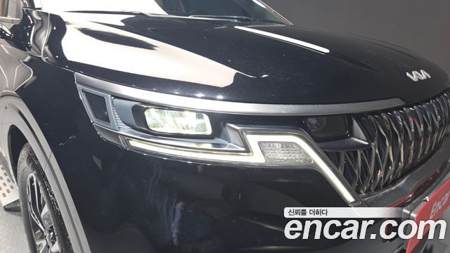 Kia Canival 2023 — photo 8