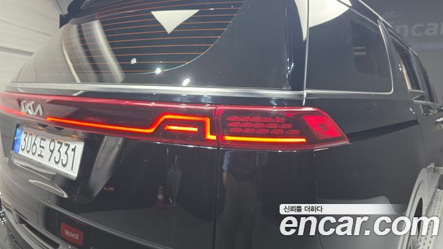 Kia Canival 2023 — photo 9