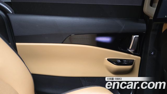 Kia Canival 2023 — photo 15