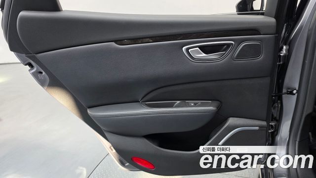 Renault Korea SM6 2016 — photo 15