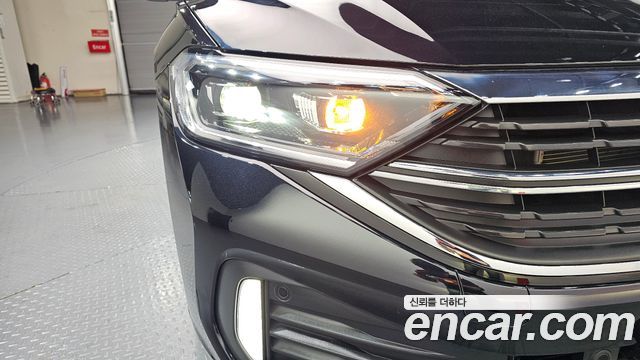 Volkswagen Jetta 2024 — photo 8