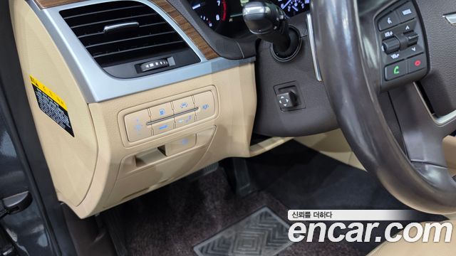 Genesis G80 2018 — photo 20