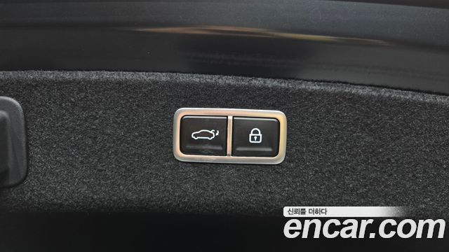Genesis G80 2022 — photo 23