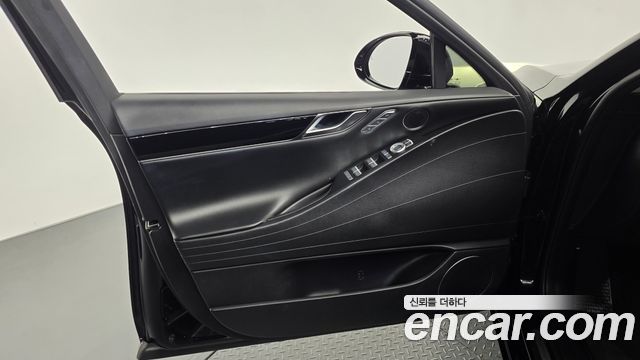 Genesis G80 2022 — photo 14