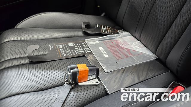 Genesis G80 2022 — photo 38