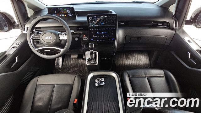 Hyundai Staria 2022 — photo 7