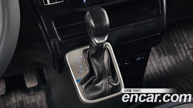 Hyundai Staria 2022 — photo 9