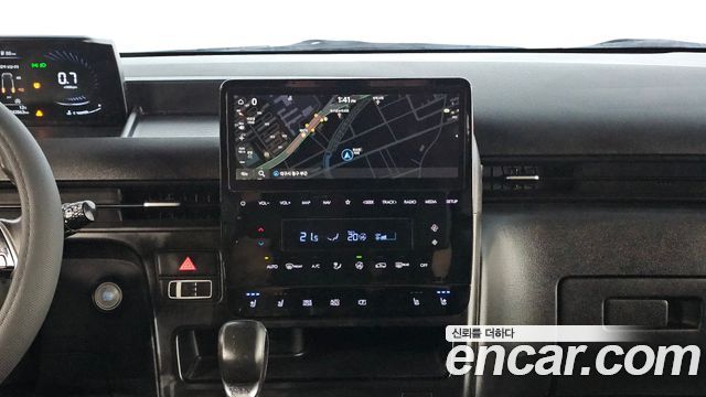 Hyundai Staria 2022 — photo 14