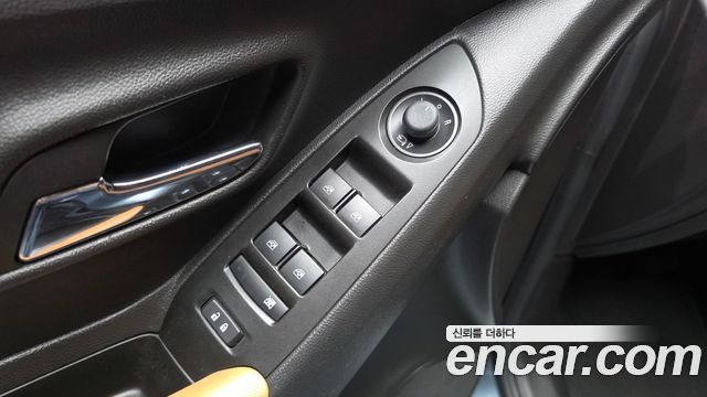 Chevrolet Korea Trax 2021 — photo 27
