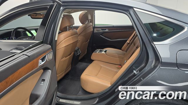 Genesis G80 2018 — photo 11