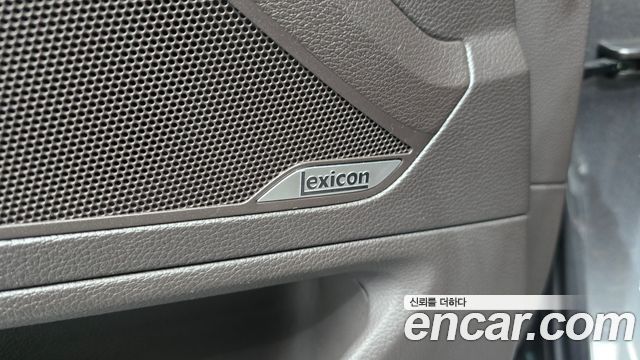Genesis G80 2018 — photo 18