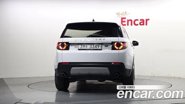 Land Rover Discovery Sport 2017 — photo 4