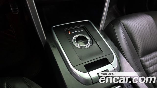 Land Rover Discovery Sport 2017 — photo 9