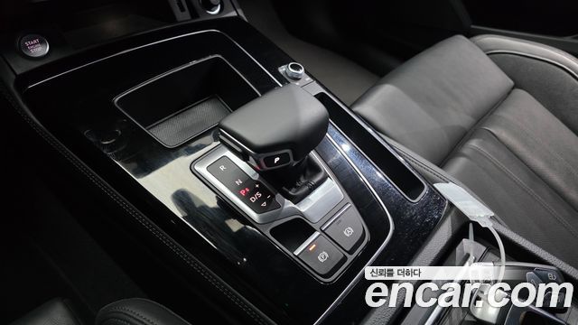 Audi Q5 2021 — photo 12