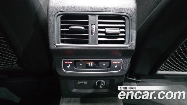 Audi Q5 2021 — photo 29